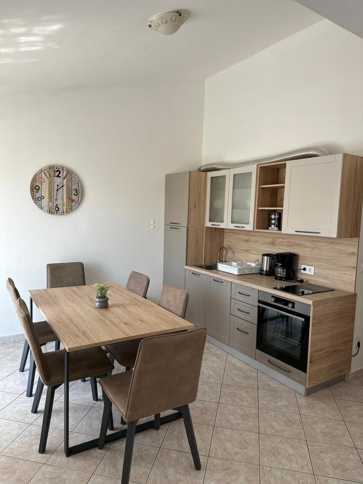 Apartment Mira Pula Exterior foto