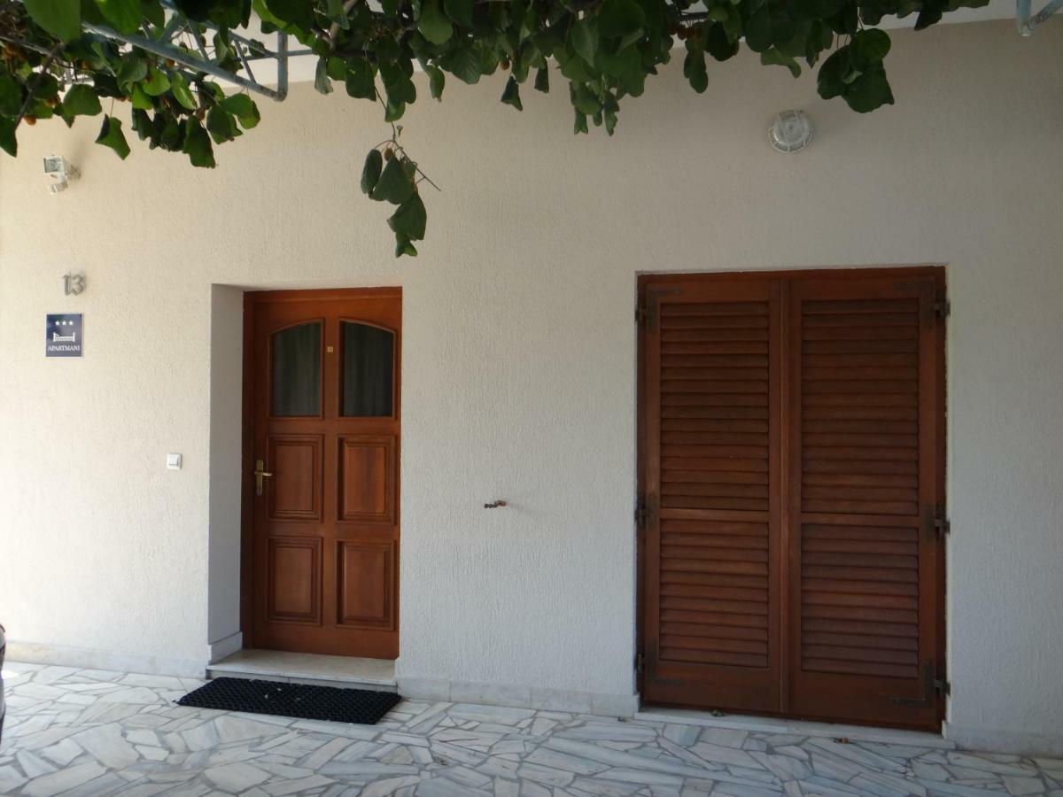 Apartment Mira Pula Exterior foto