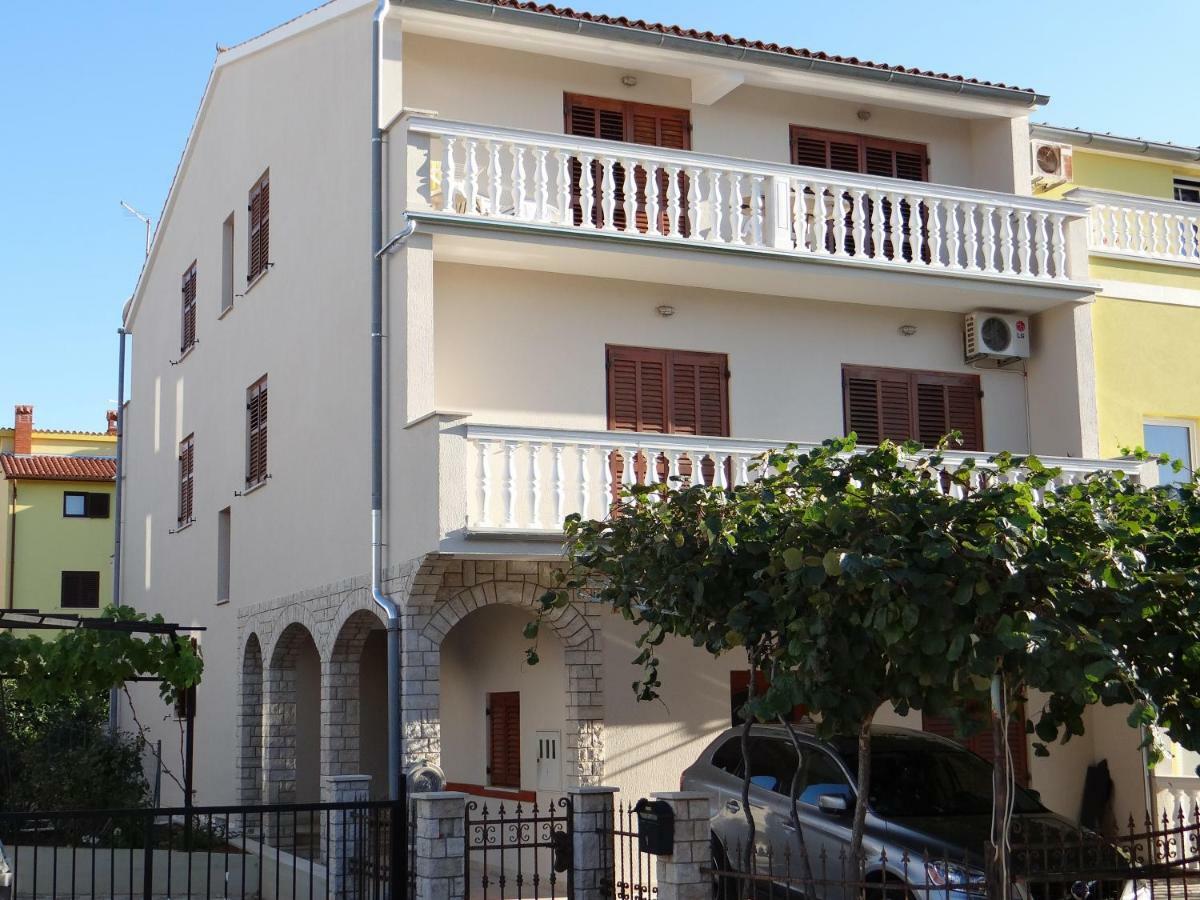 Apartment Mira Pula Exterior foto